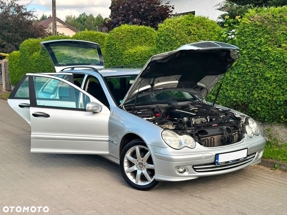 Mercedes-Benz Klasa C 180 Kompressor Classic - 11