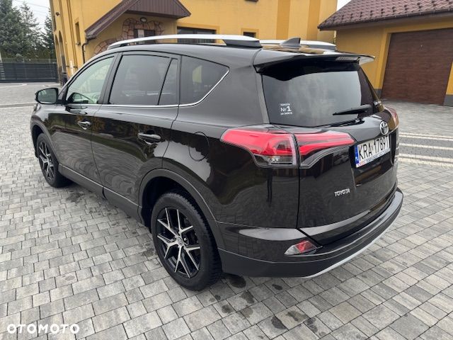Toyota RAV4 2.0 D-4D Premium 4x2 - 2