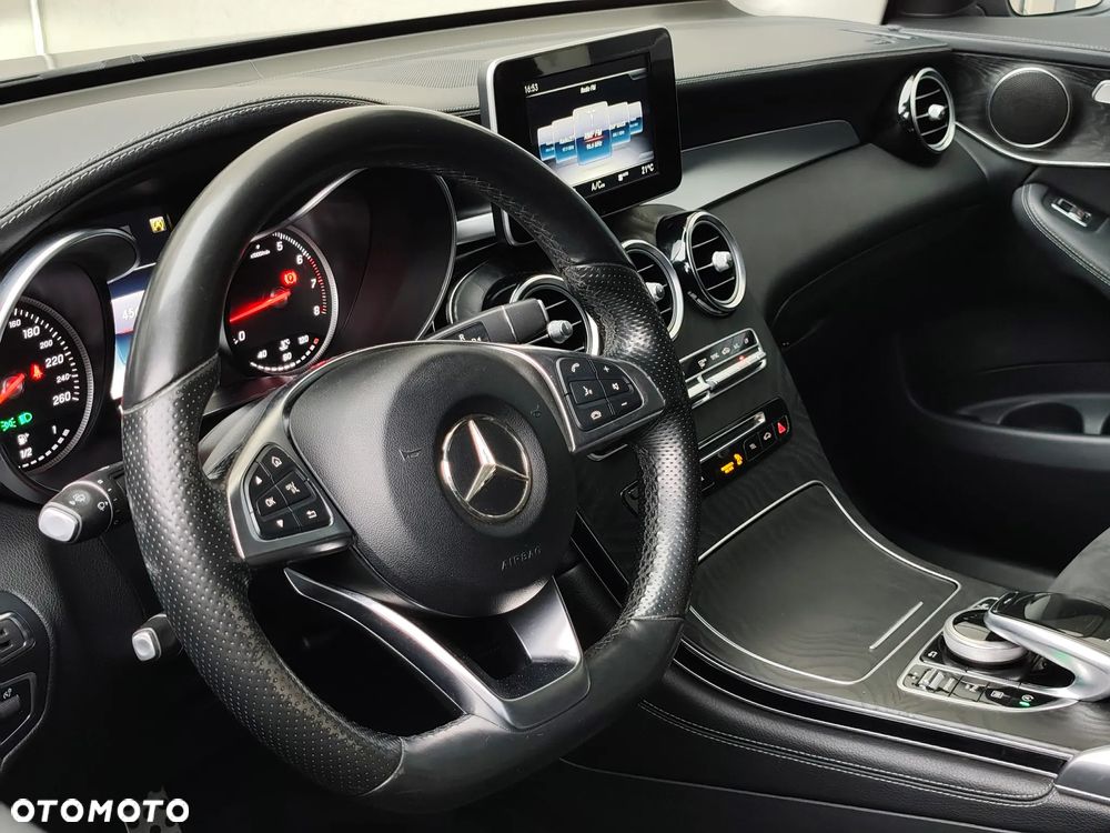 Mercedes-Benz GLC 250 4-Matic - 40