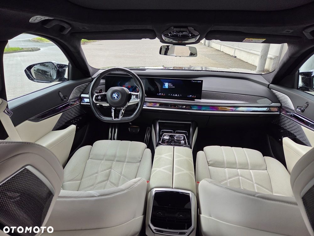BMW Seria 7 M760e PHEV xDrive sport - 7