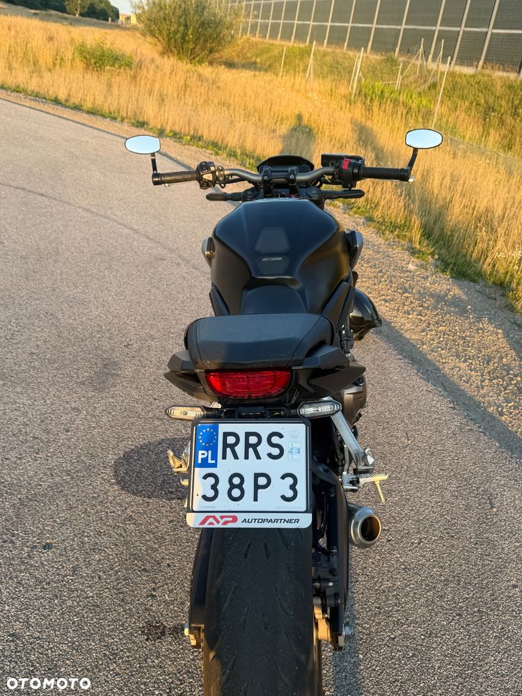 Honda CB - 3
