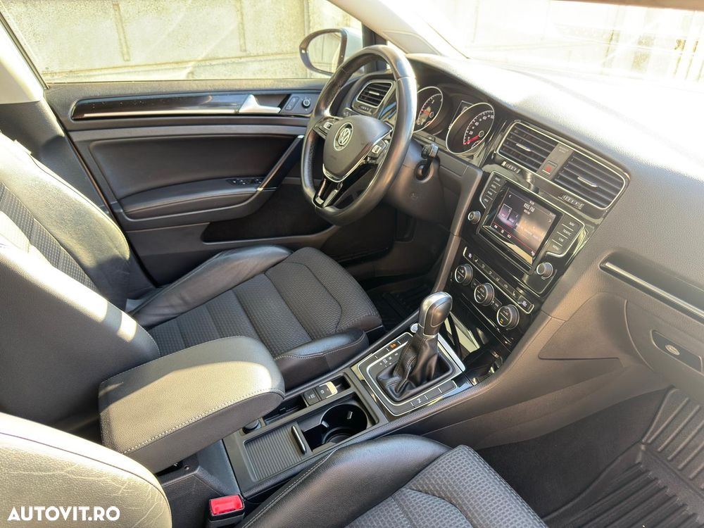 Volkswagen Golf 2.0 TDI DSG BMT Highline - 12