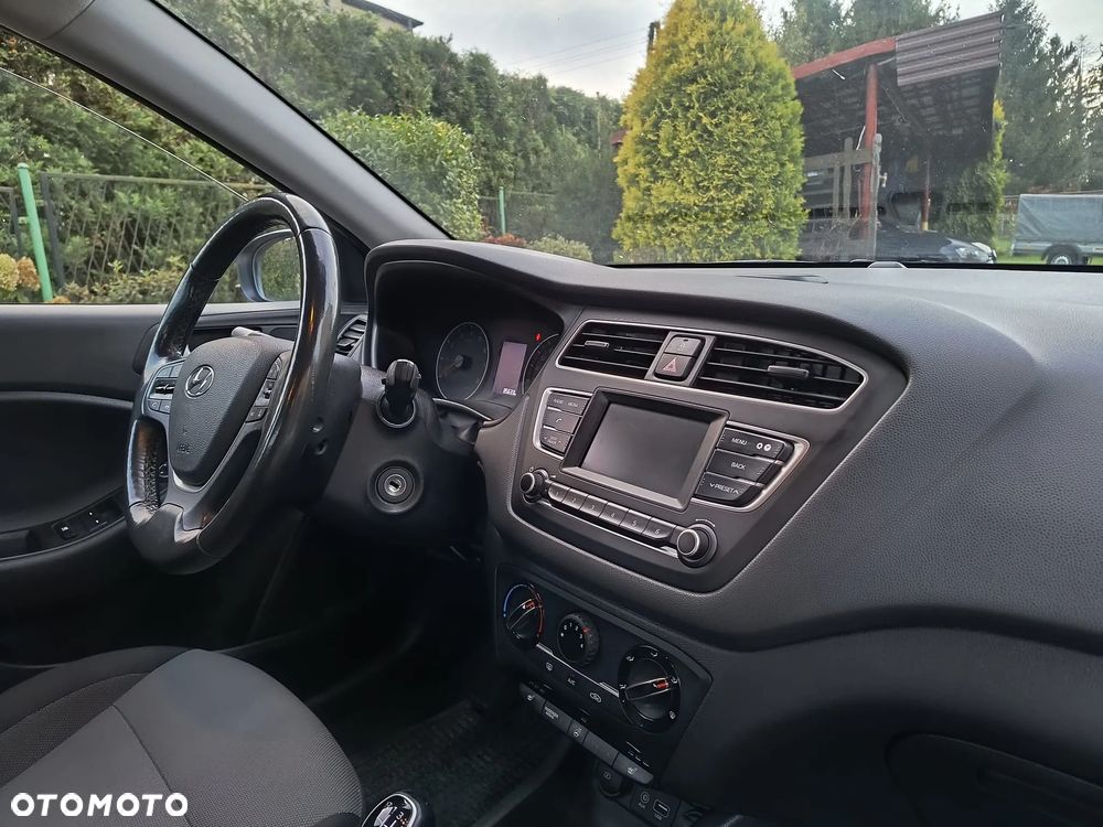 Hyundai i20 1.4 Active - 14
