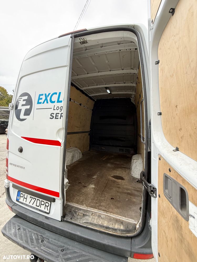 Mercedes-Benz Sprinter 6+1 locuri - 22