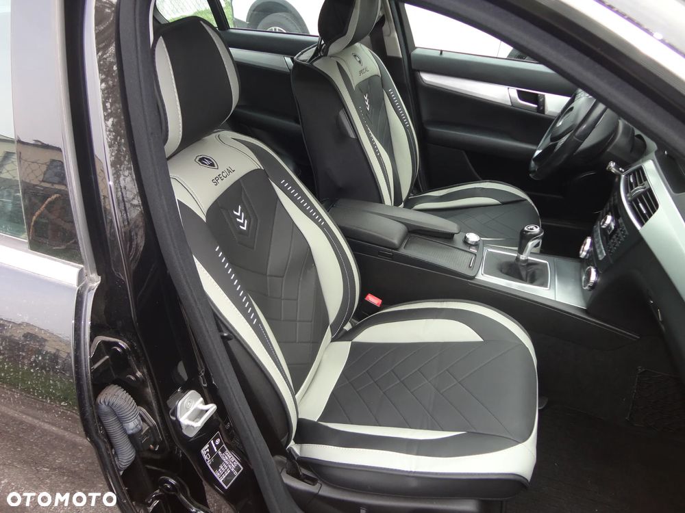 Mercedes-Benz Klasa C 180 BlueEFFICIENCY Avantgarde - 12