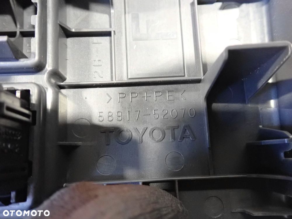 PANEL PRZEŁĄCZNIKÓW TOYOTA URBAN CRUISER 58917-52070 - 4