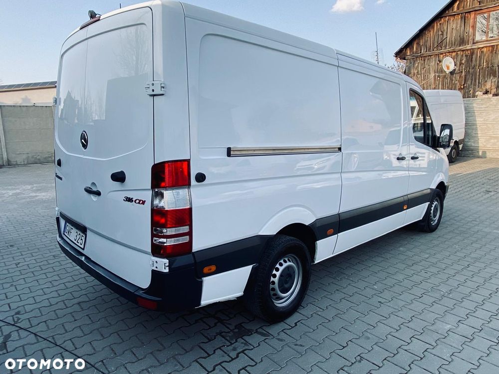 Mercedes-Benz SPRINTER - 5