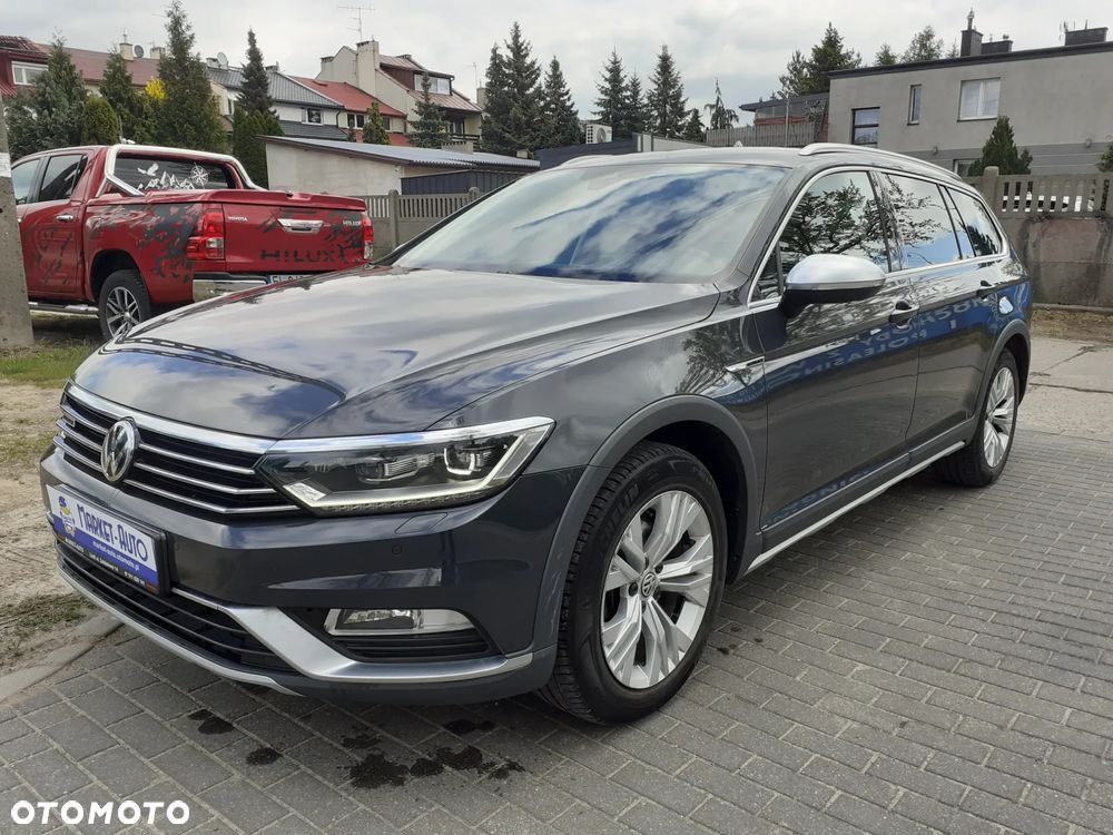 Volkswagen Passat Alltrack - 1