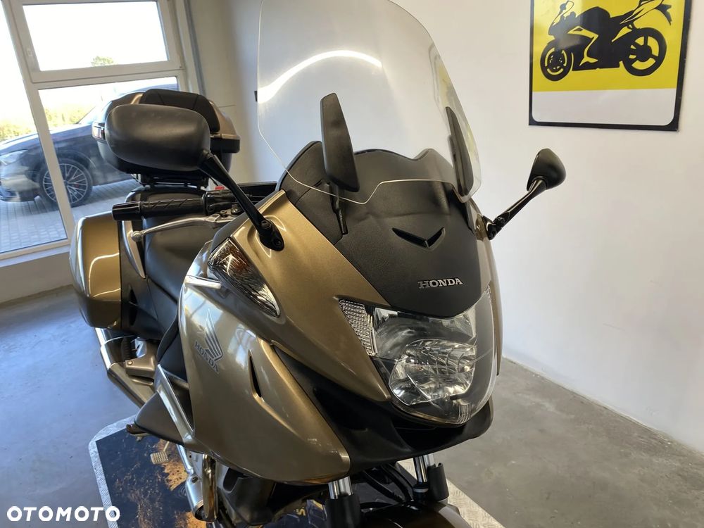 Honda Deauville - 23