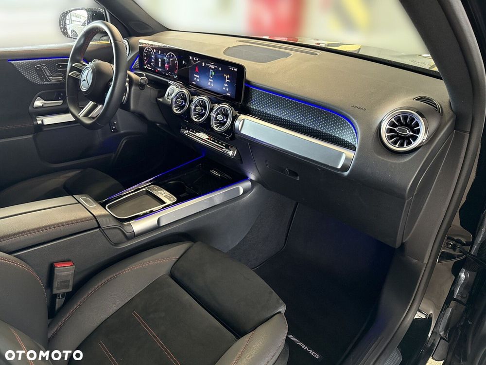 Mercedes-Benz GLB - 18