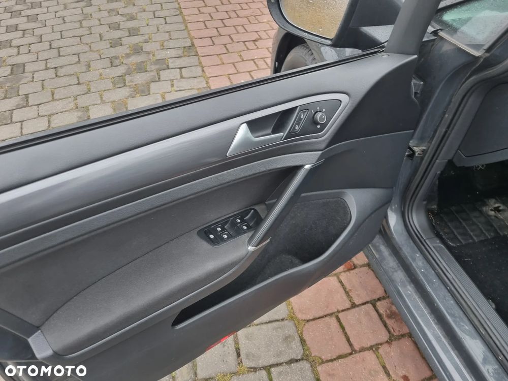 Volkswagen Golf 1.4 TSI BMT Comfortline - 13
