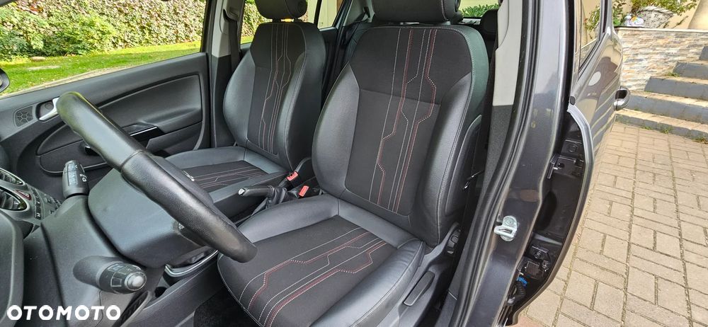 Opel Corsa 1.4 16V 150 Jahre - 4