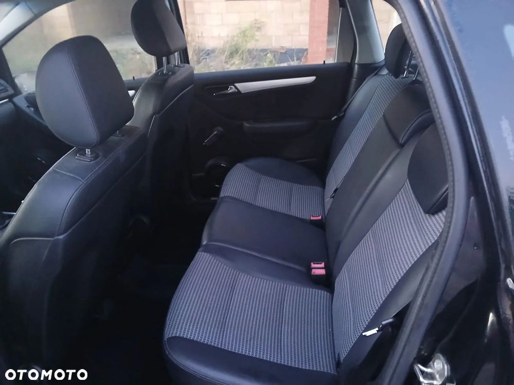 Mercedes-Benz Klasa B 200 SPORT EDITION - 10
