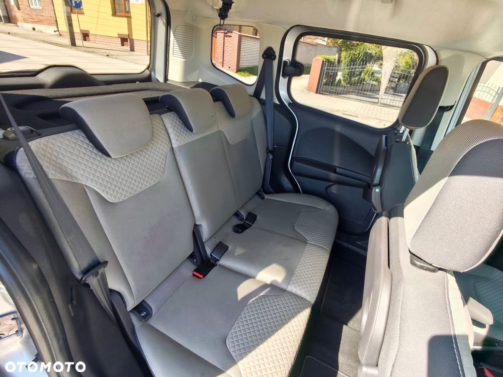 Ford Tourneo Courier 1.5 TDCi Titanium - 7