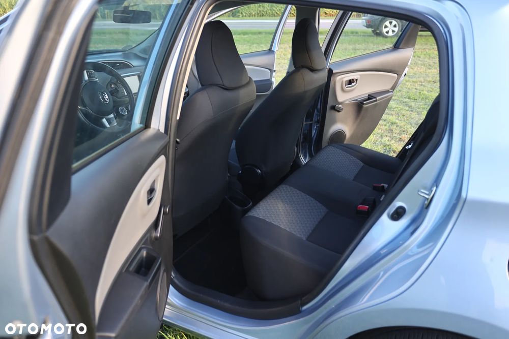 Toyota Yaris 1.33 VVT-i Comfort - 24