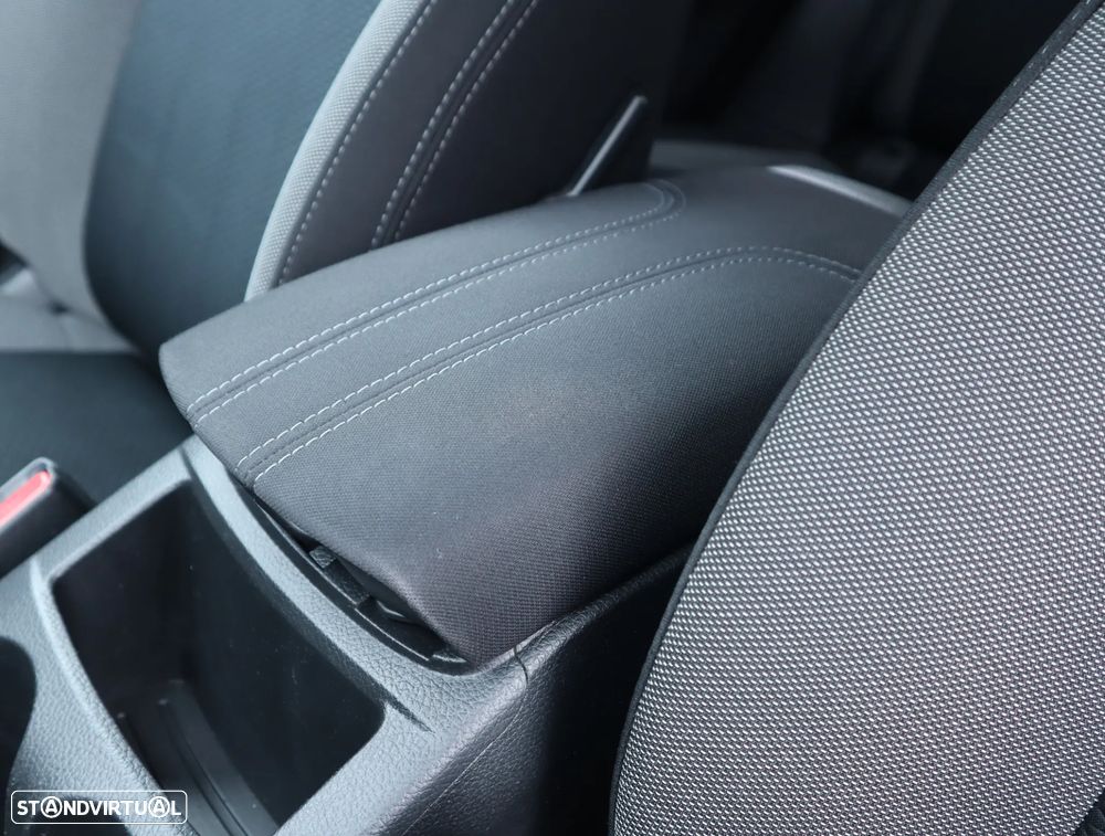 Nissan Qashqai 1.5 dCi N-Connecta - 33