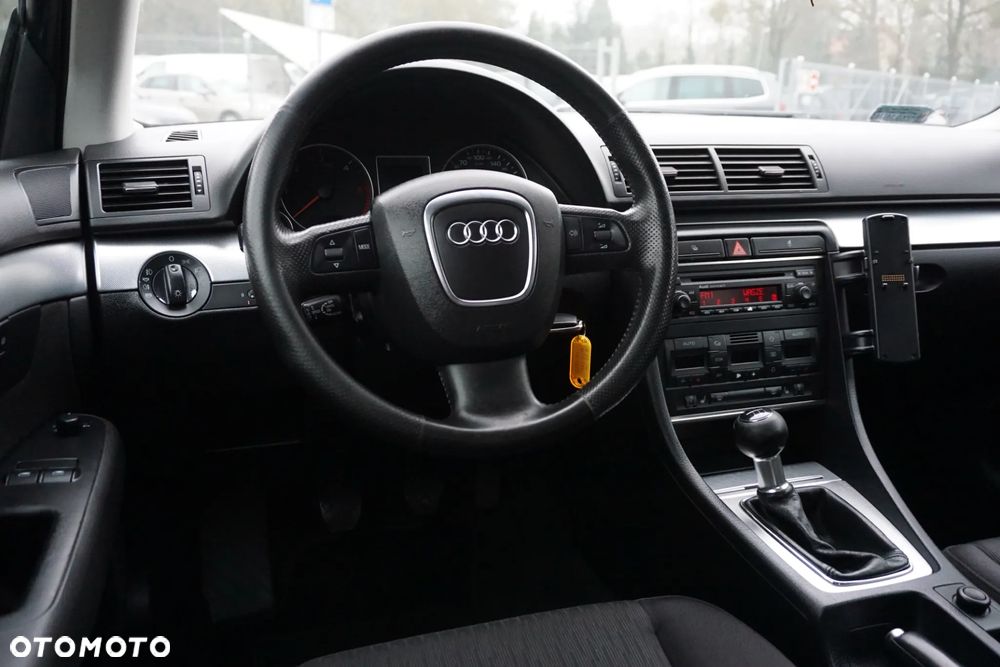 Audi A4 Limousine 2.0 TDI - 11