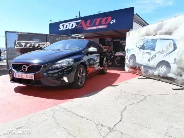 Volvo V40 2.0 D2 R-Design - 3