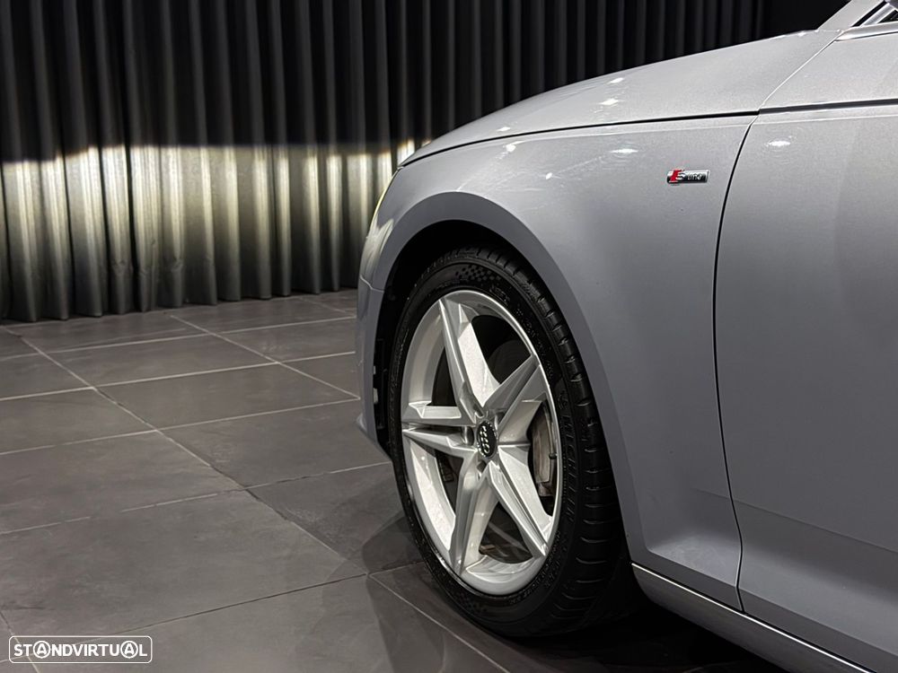 Audi A4 2.0 TDI S-line S tronic - 13