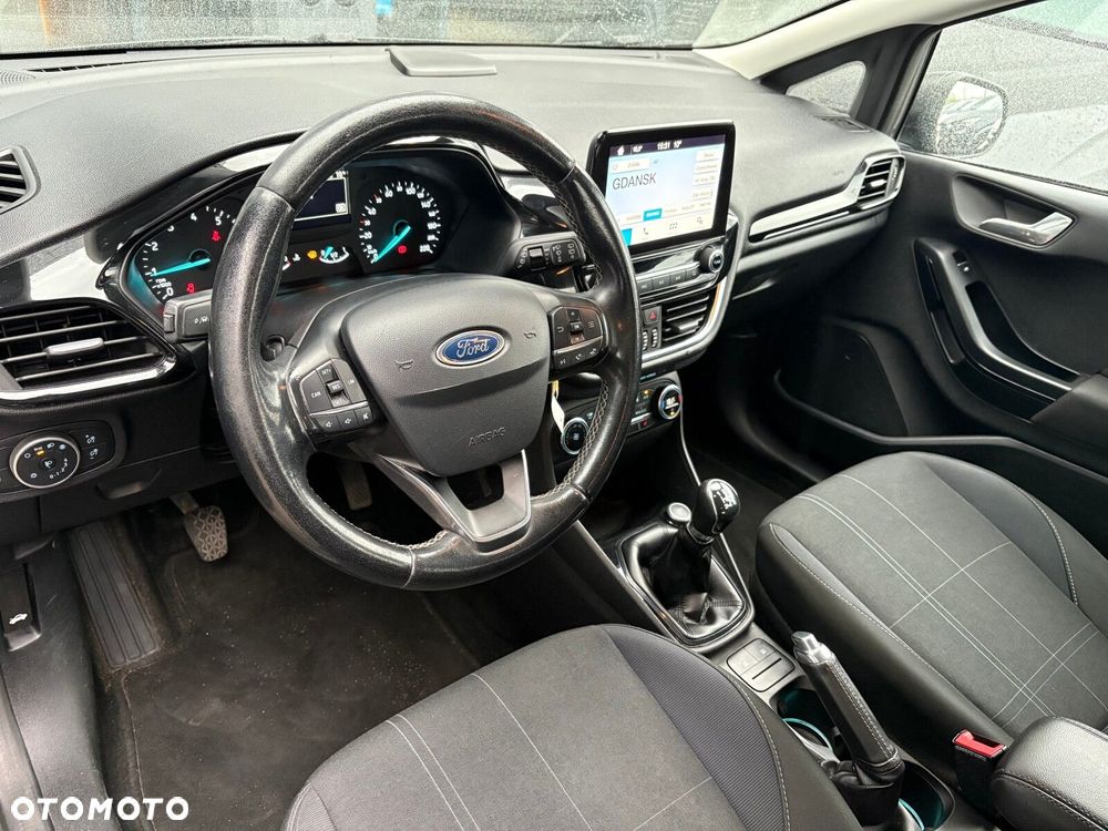 Ford Fiesta - 12