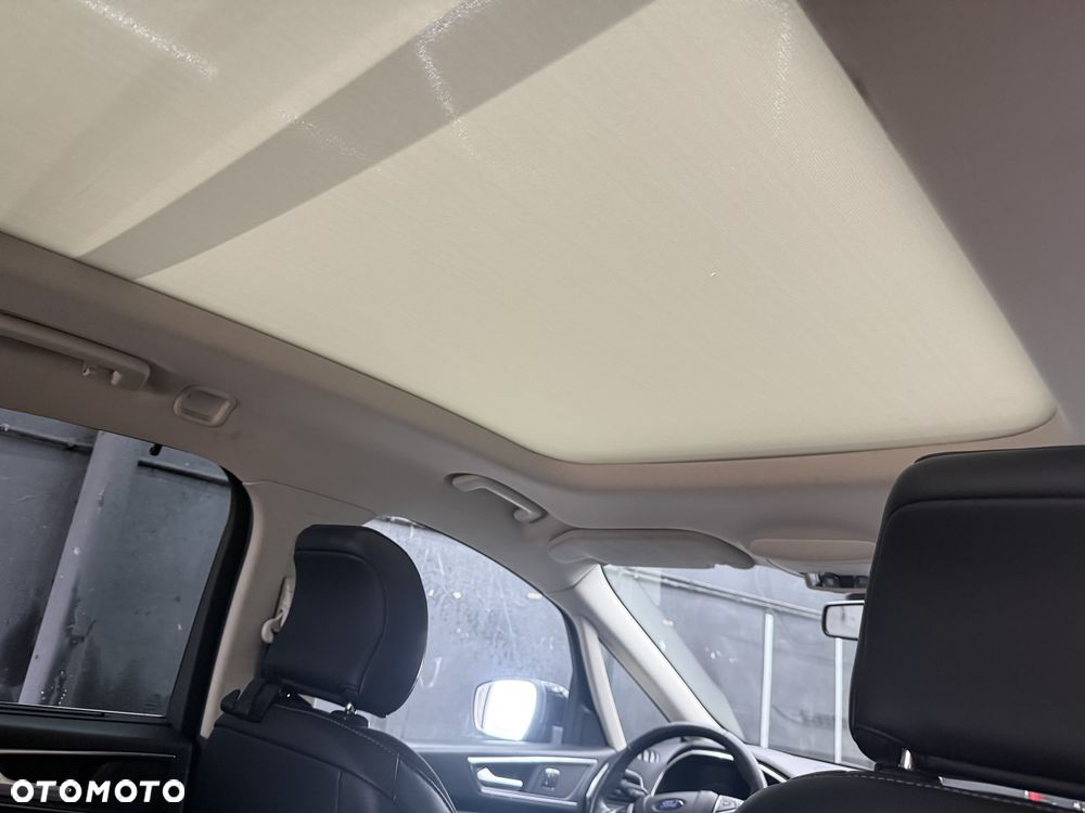 Ford S-Max 2.0 TDCi 4WD Titanium PowerShift - 22