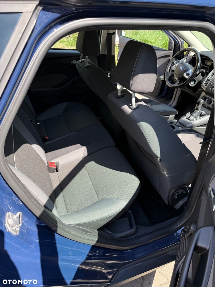 Ford Focus 1.6 Ambiente - 9