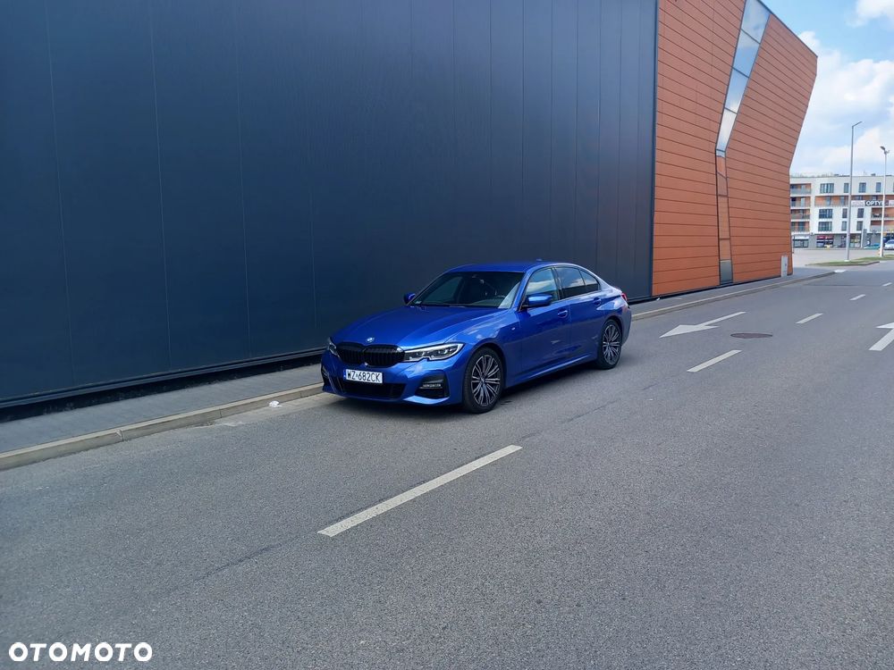 BMW Seria 3 318d M Sport Shadow - 28