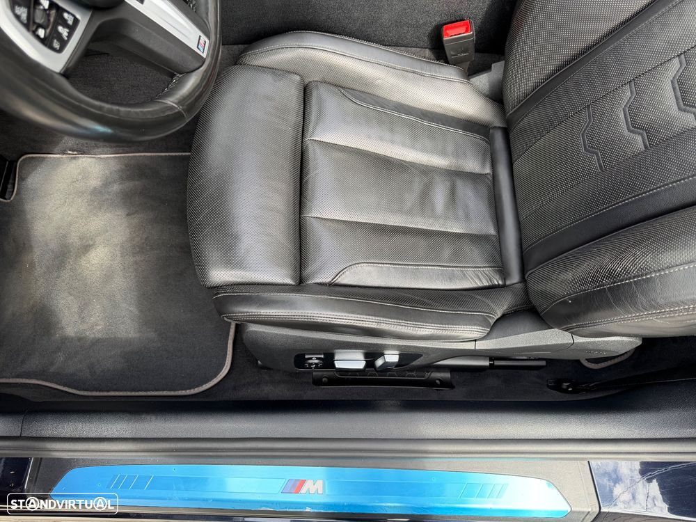 BMW 840 d xDrive Pack M - 32