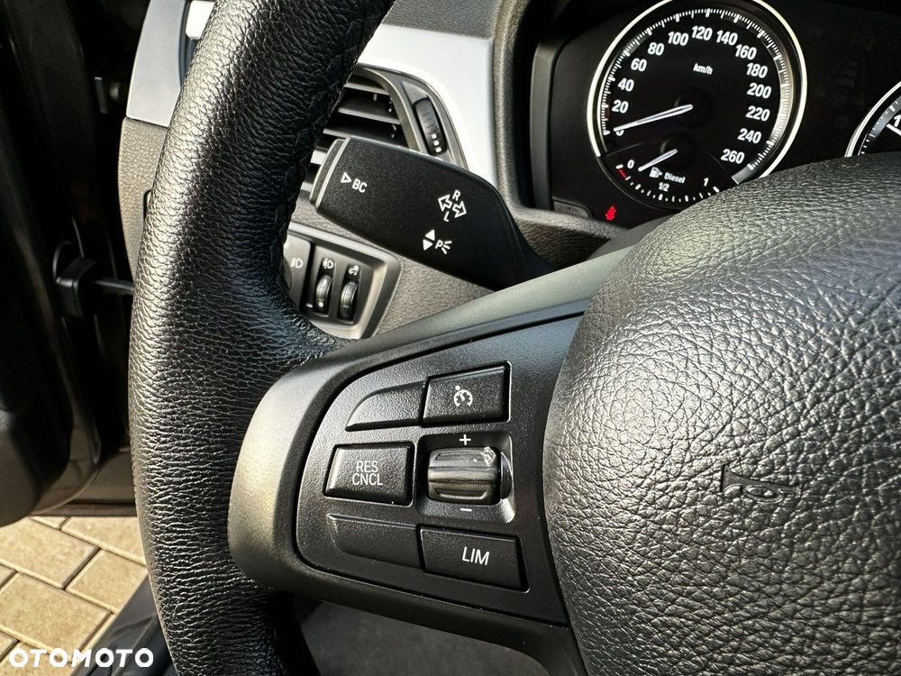 BMW X1 xDrive18d Advantage - 18