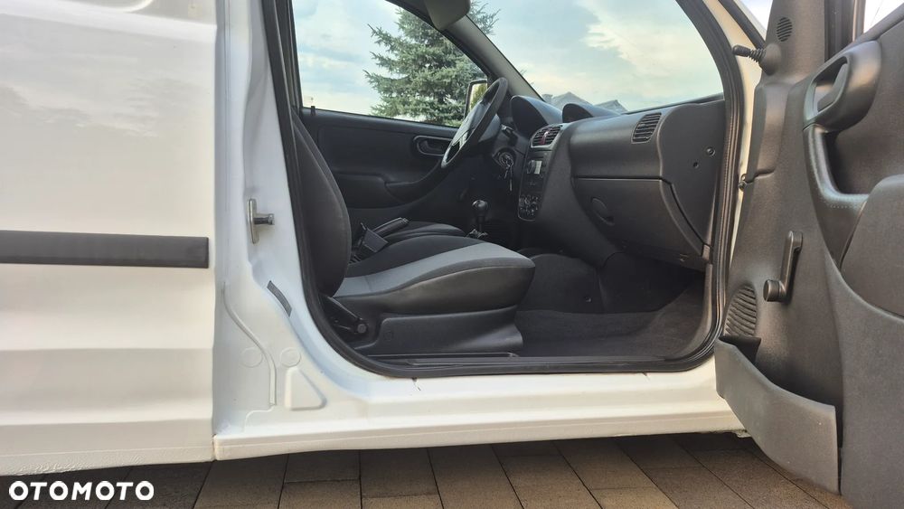 Opel Combo Tour Cosmo - 8