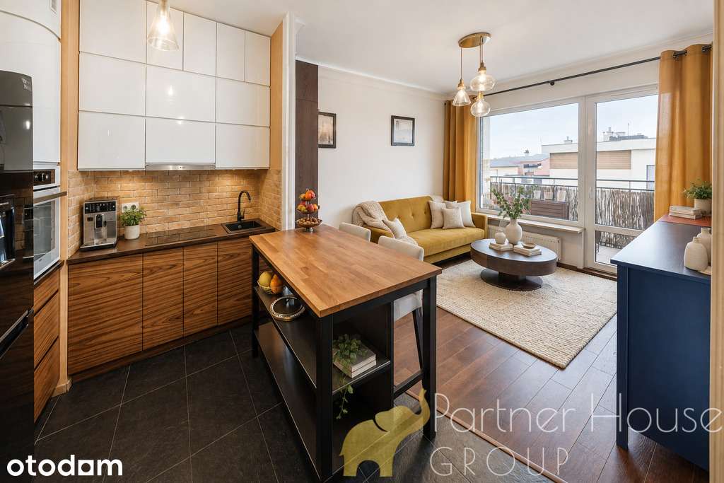 2 pokoje na ostatnim piętrze | Duży balkon |