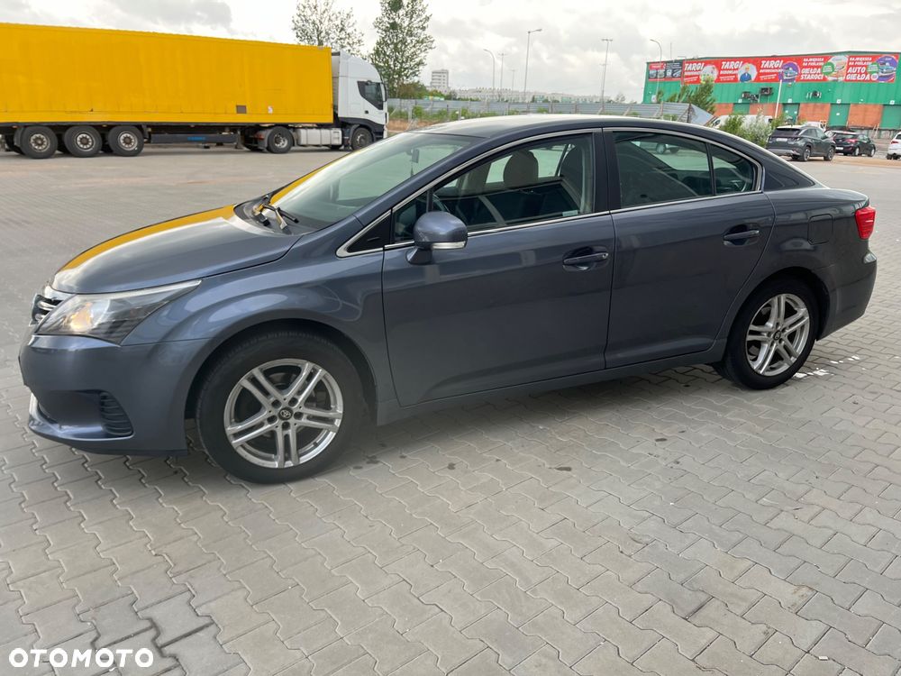 Toyota Avensis 2.0 D-4D Sol - 6
