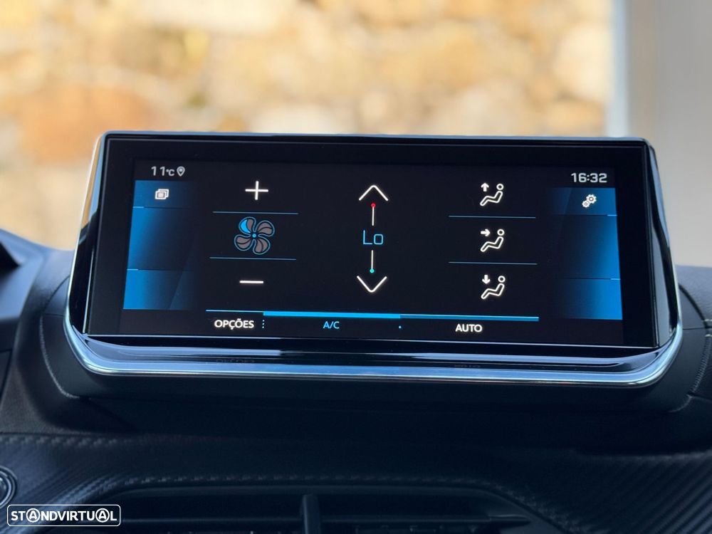 Peugeot 2008 1.2 PureTech GT Line - 45