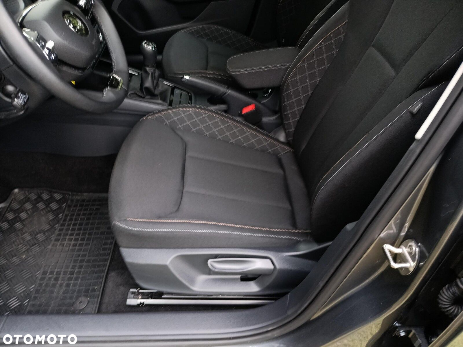 Skoda Kamiq 1.0 TSI Ambition - 12