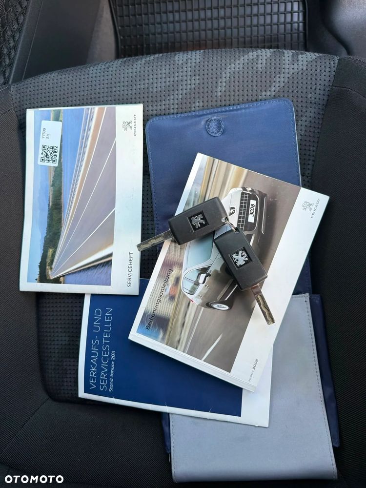 Peugeot 3008 1.6 Premium+ - 35
