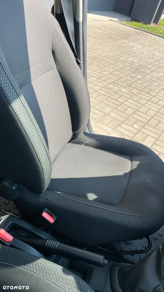 Dacia Logan 1.2 16V Laureate - 7