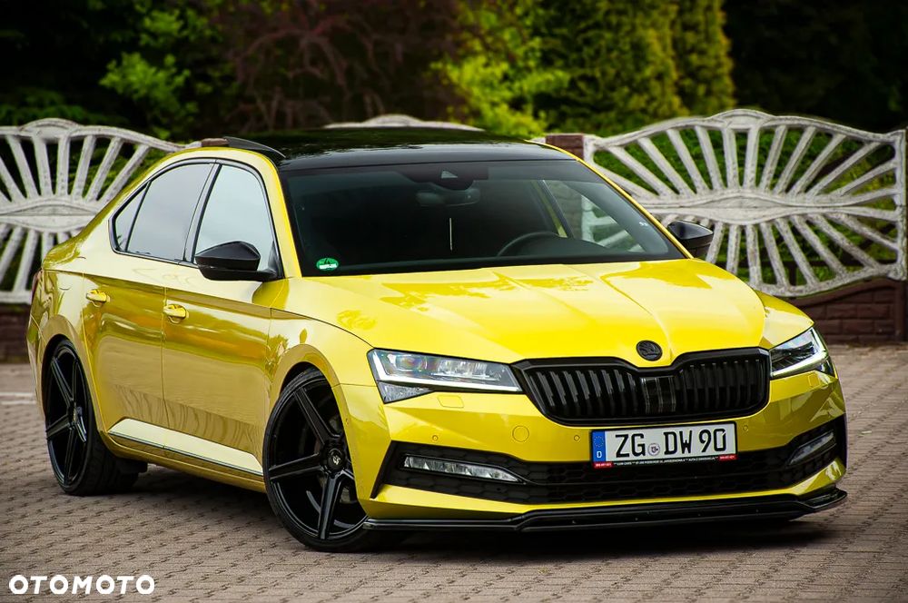 Skoda Superb 2.0 TDI DSG Sportline - 1