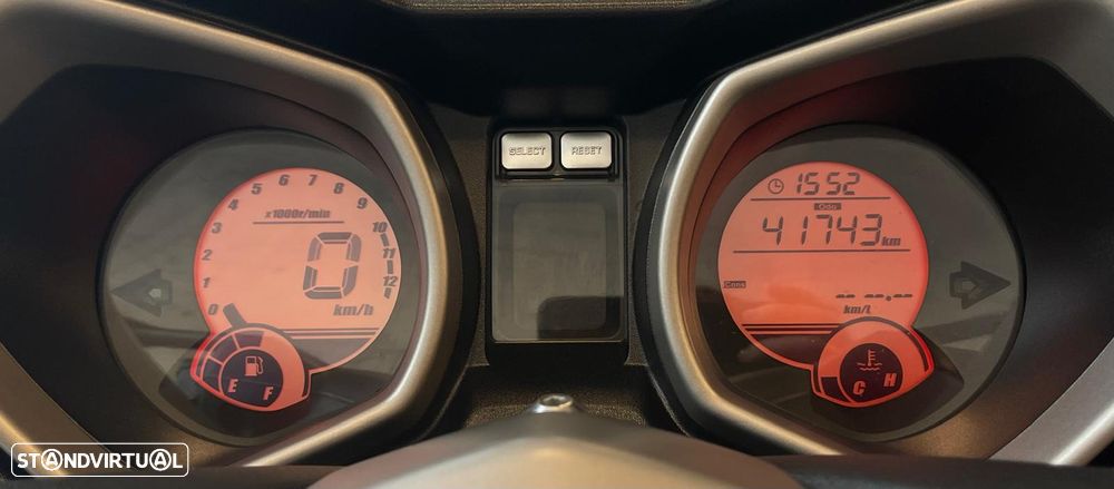 Yamaha X-Max 125 - 3