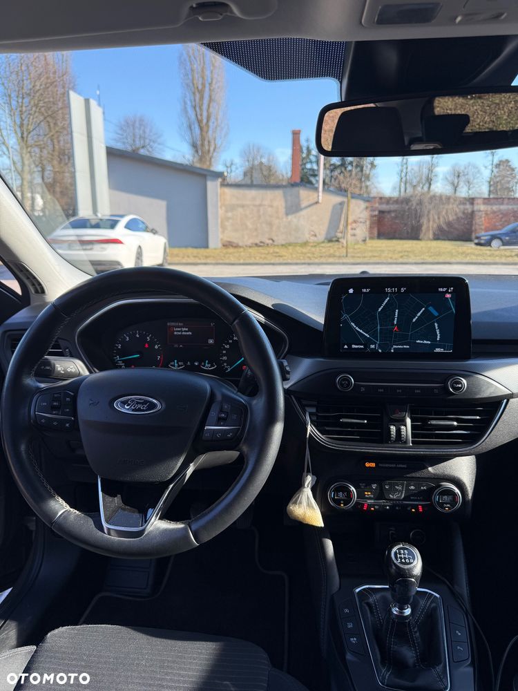 Ford Focus 1.0 EcoBoost Titanium Business - 18