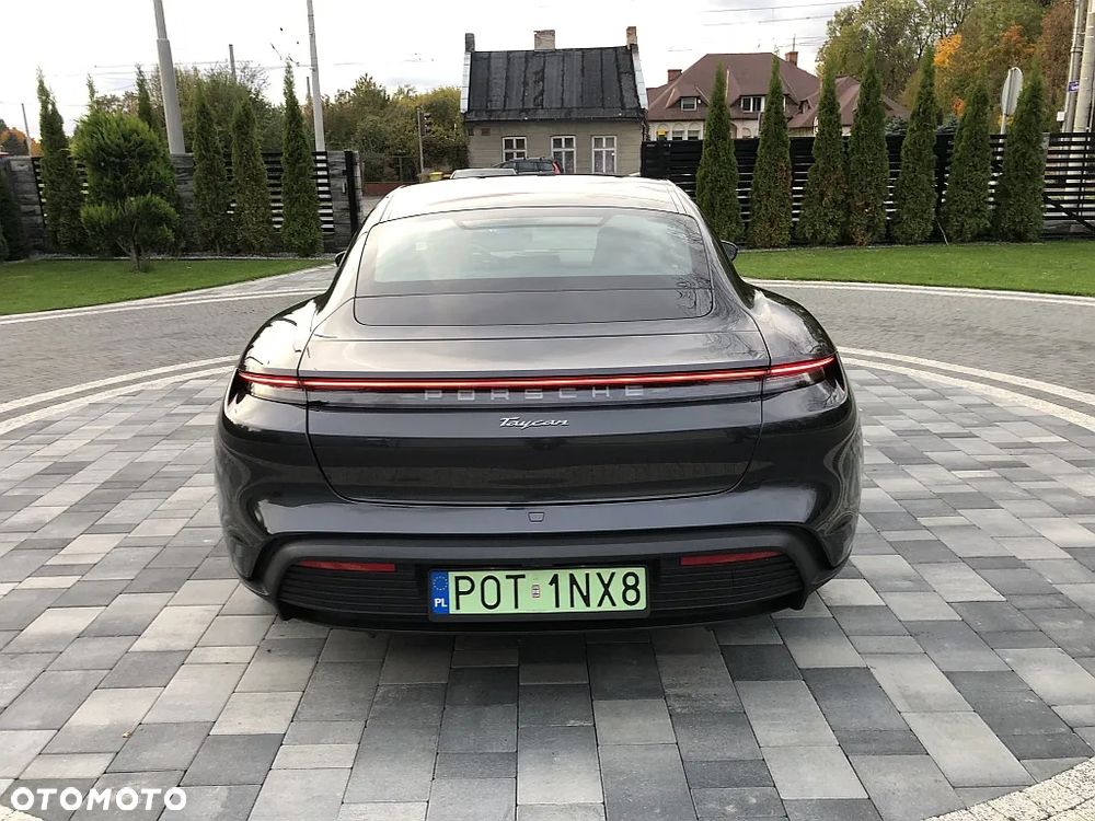 Porsche Taycan Standard - 6