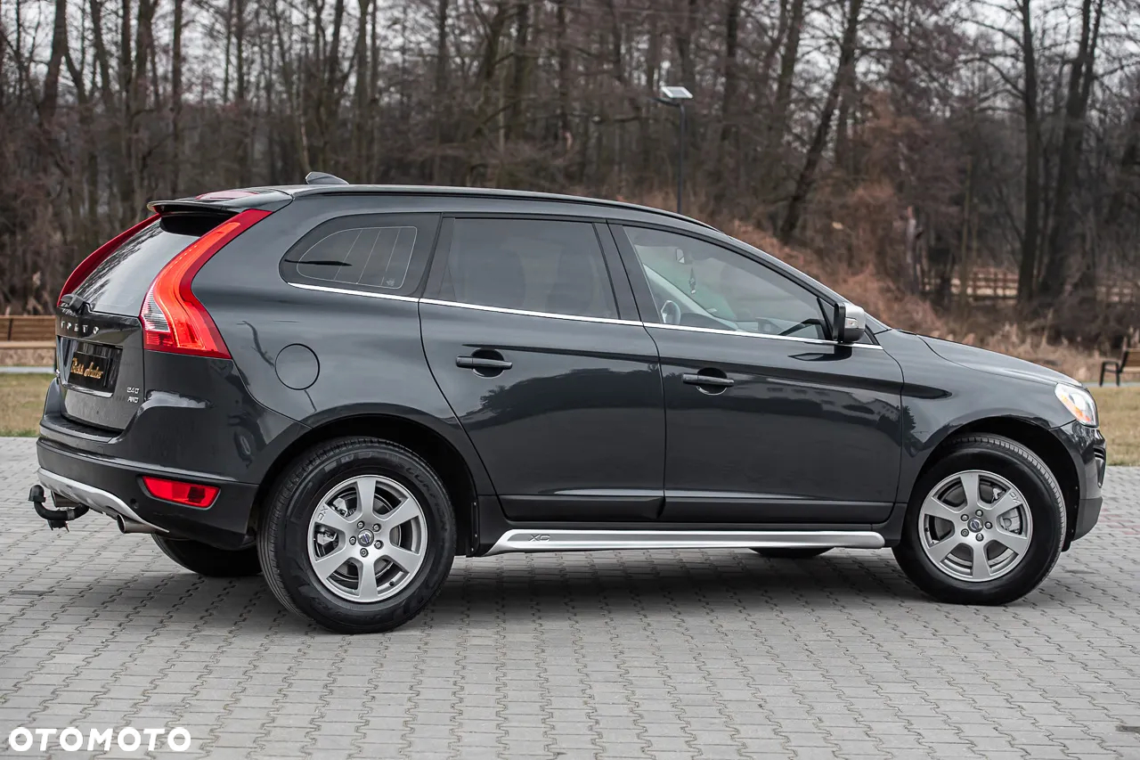 Volvo XC 60 2.4D AWD RDesign - 14