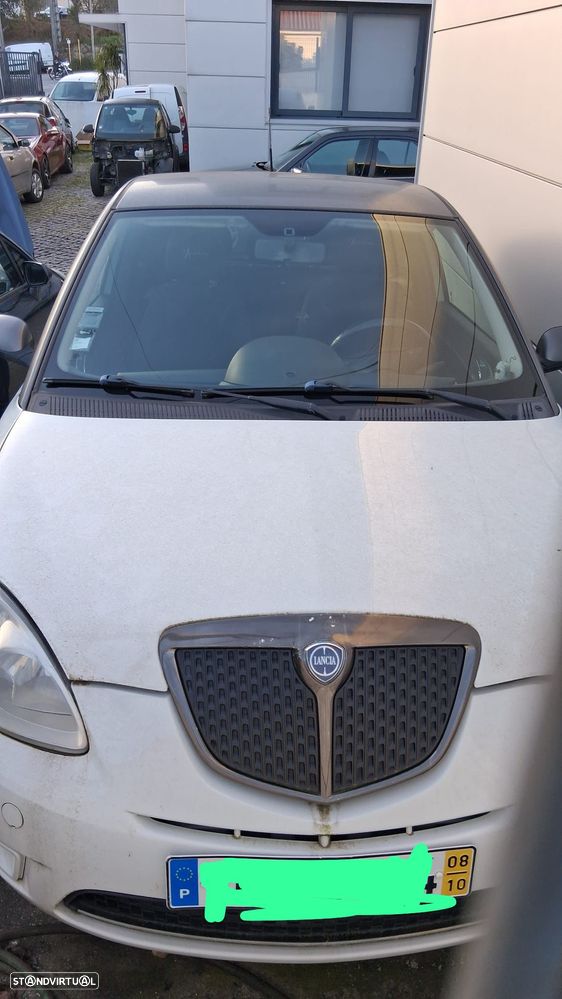 Lancia Ypsilon 1.3 JTD Sport Momo Design - 6