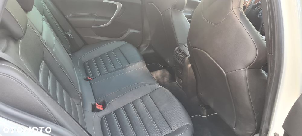 Opel Insignia 2.8 T V6 OPC EU6 - 19
