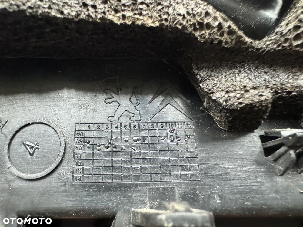 obudowa lusterka trójkąt peugeot 3008 lewa 96842433 - 2