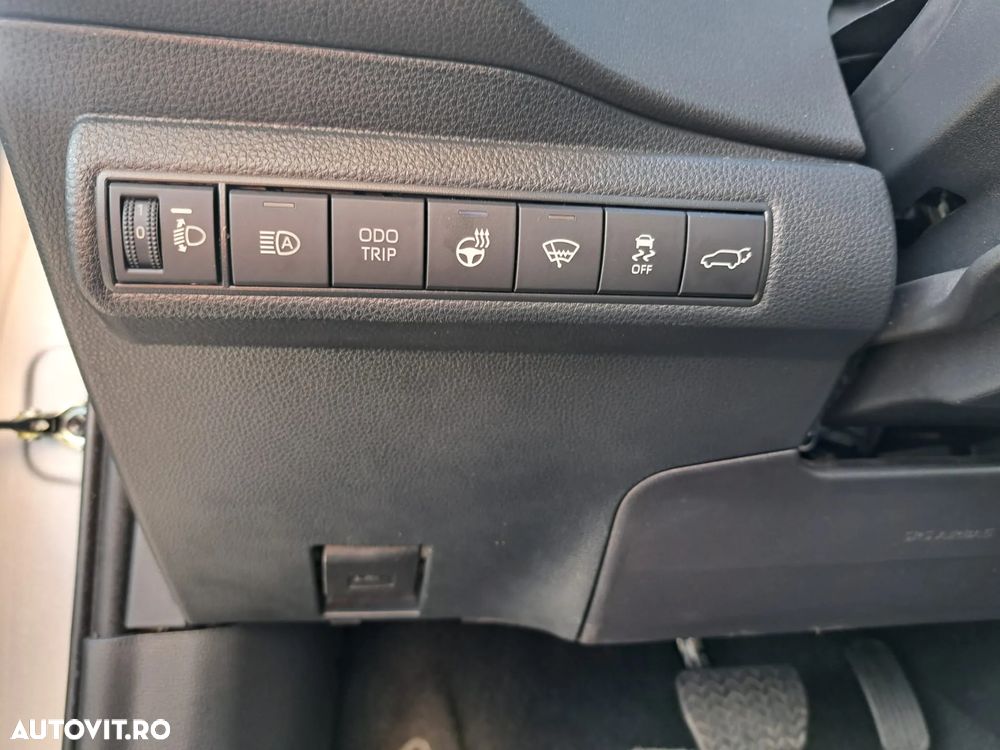 Toyota Corolla 2.0 HSD Exclusive - 14