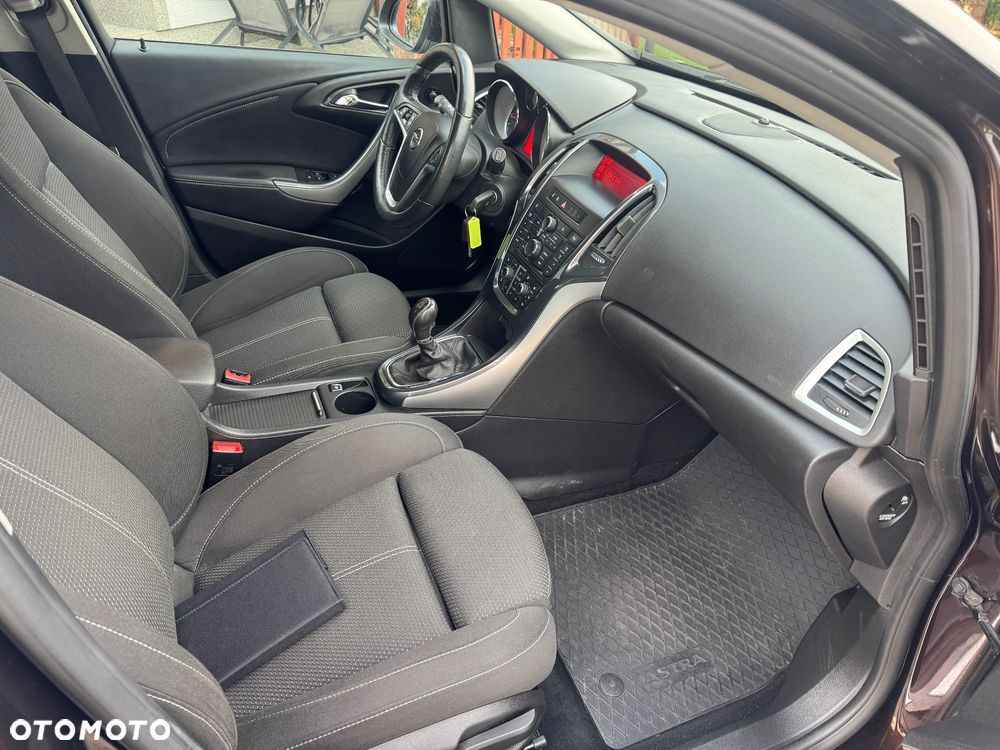 Opel Astra - 38