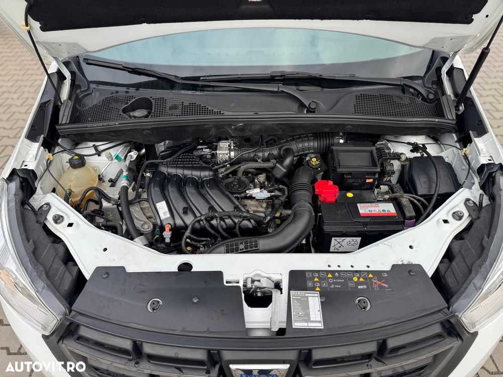 Dacia Dokker SCe 100 Celebration - 16