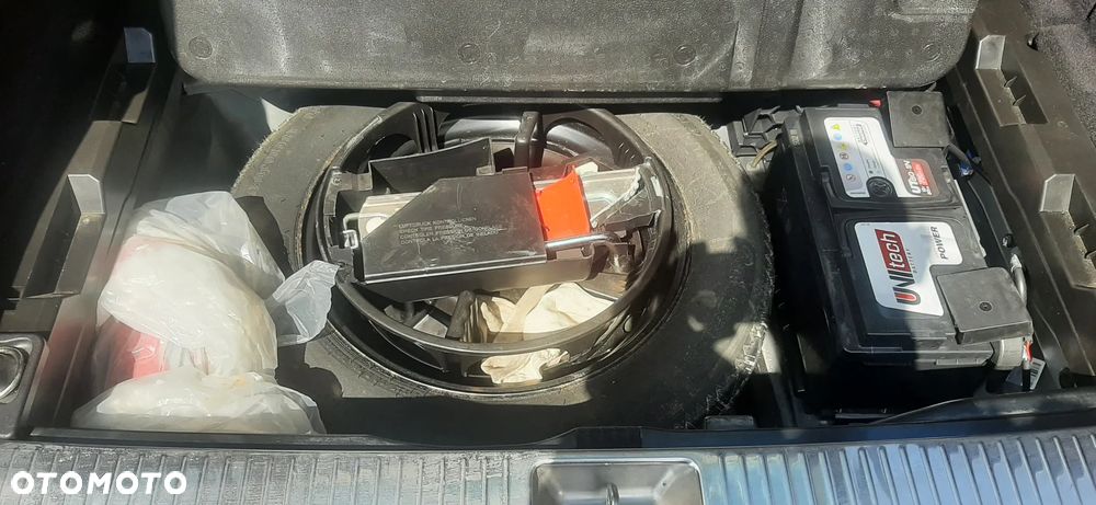 Mercedes-Benz Klasa C 220 CDI DPF Automatik Avantgarde - 22