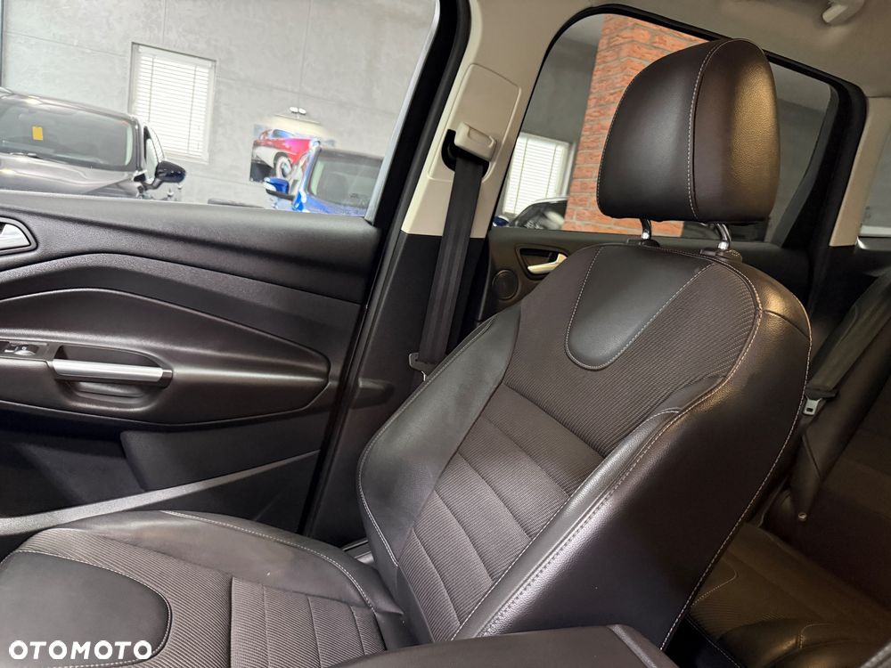 Ford Kuga 2.0 TDCi 4x4 Individual - 33