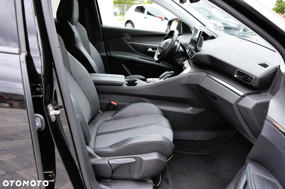 Peugeot 3008 225 e-EAT8 Allure Pack - 23